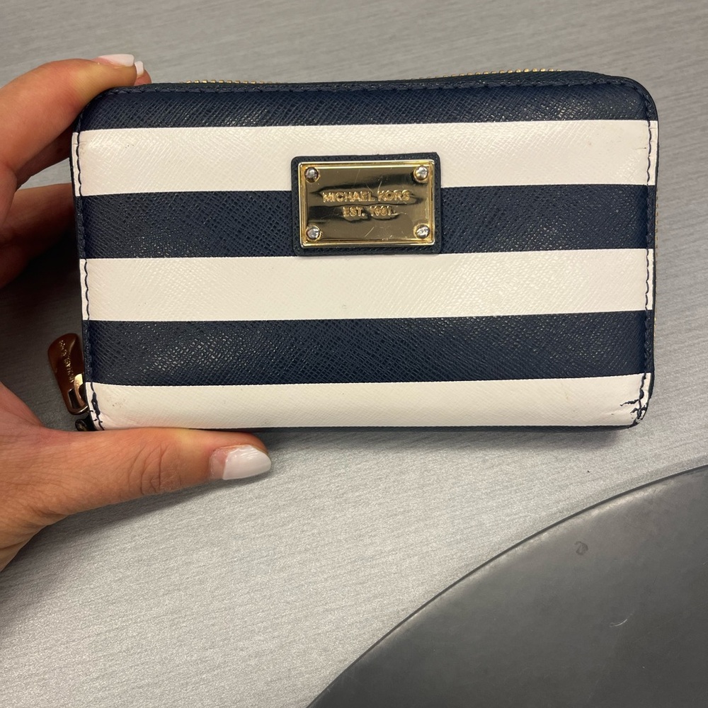 Michael Kors wallet